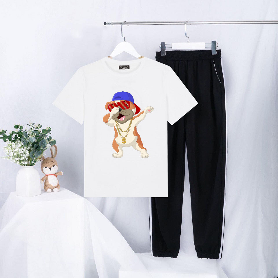 Sét Bộ Đồ Mùa Hè Ulzzang Nữ Xinh Cute Mặc Đi Chơi Dạo Phố, Chất Liệu Áo Cotton Organic Màu Trắng Ngắn Tay Cổ Tròn In 3D Hoạt Hình Cún Xích Cute Kèm Quần Thun Bo Chun Gấu Hai Rót Phong Cách