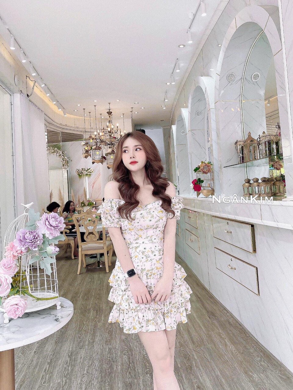 Đầm xòe ba tầng họa tiết hoa cúc họa mi