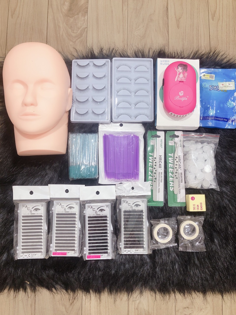 Combo học nối mi với 12 món cơ bản