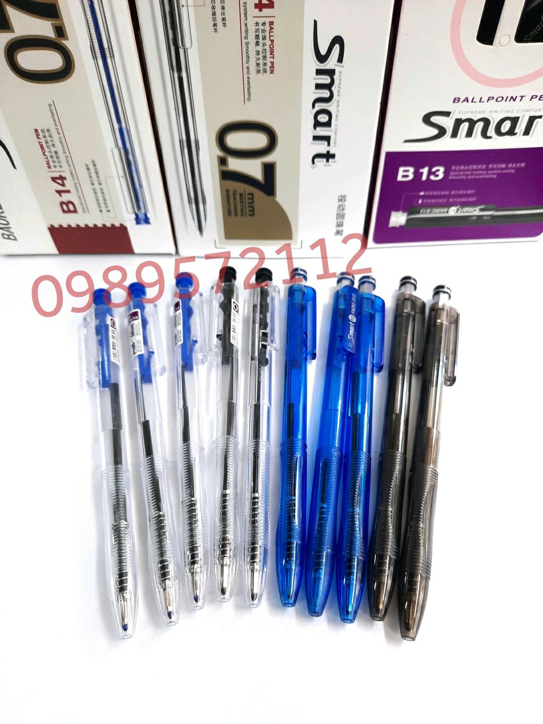 Hộp 48 cái Bút bi Baoke B13-B14.