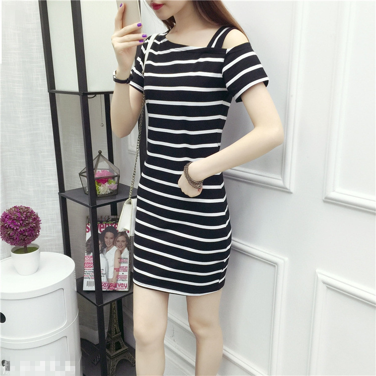 Đầm suông sọc ngắn tay D02