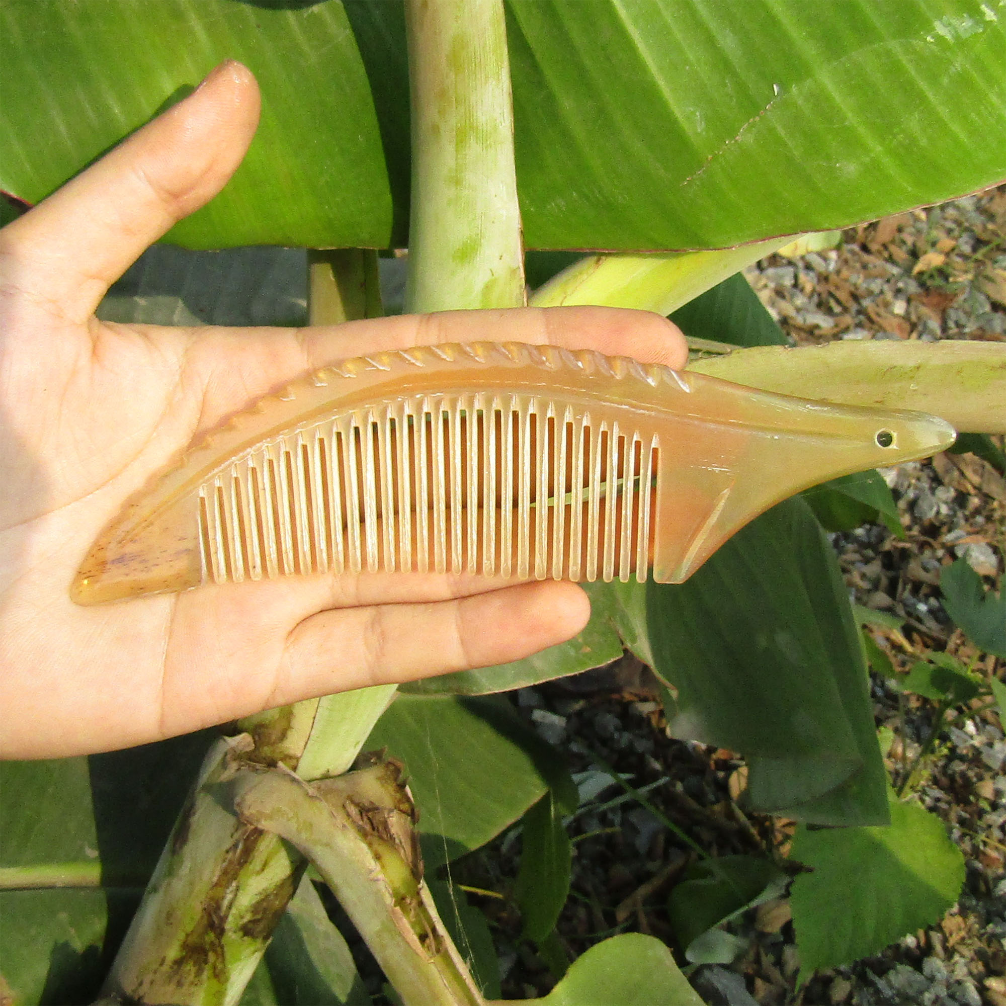 Lược Sừng Cao Cấp Vương Miện