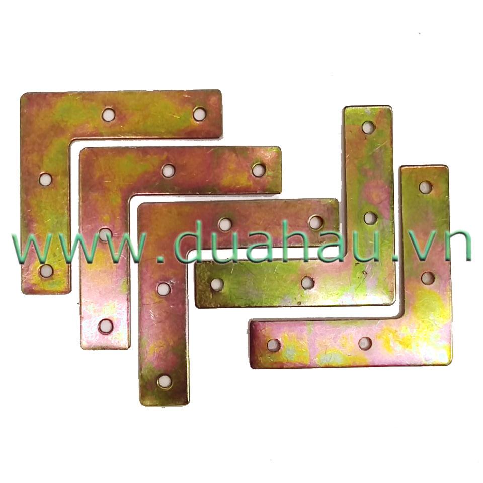 [HCM]Ke vuông 4 lỗ 1 ký - 6.5cm