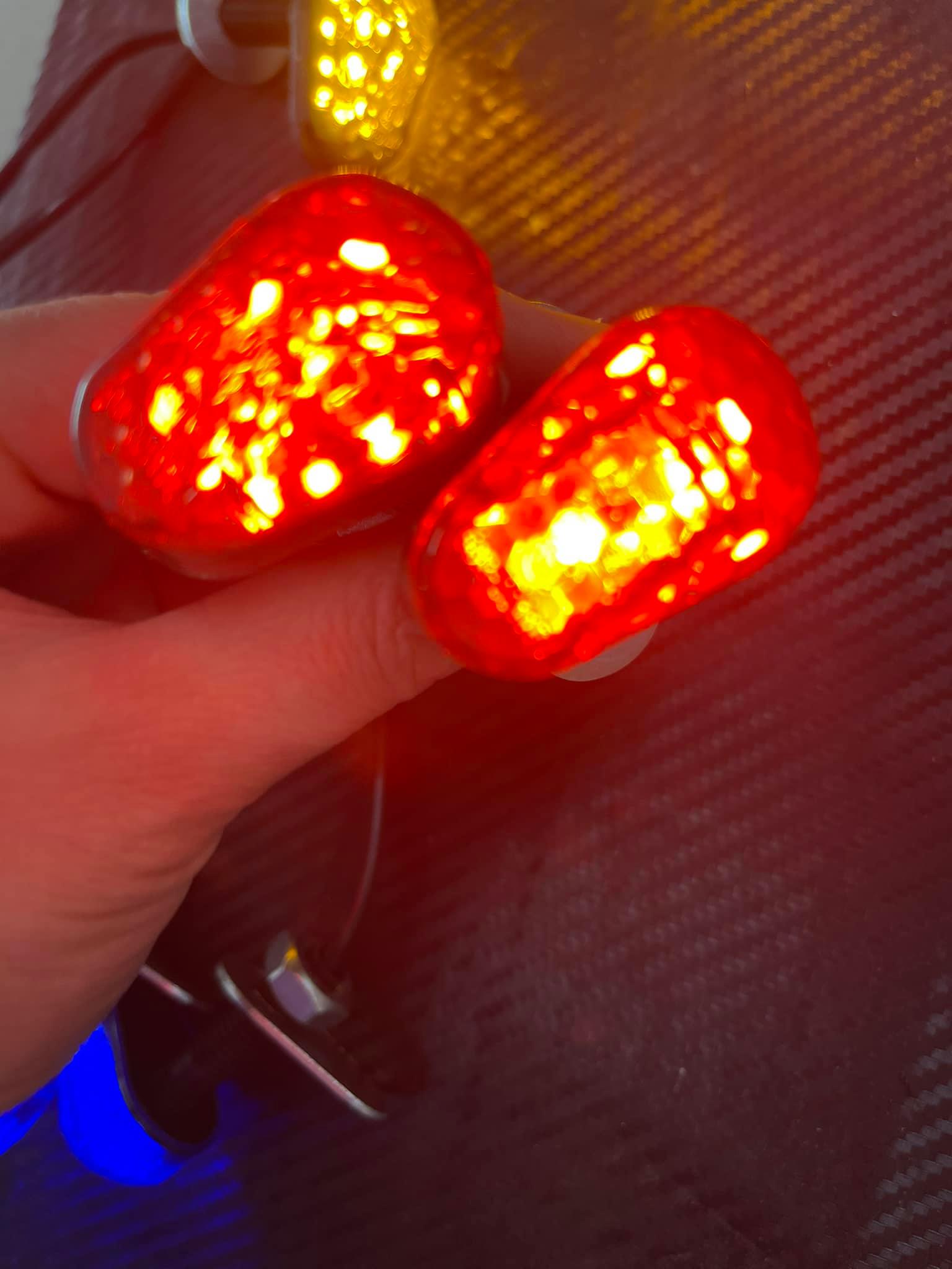 Xi nhan led hình con bọ lắp các loại xe