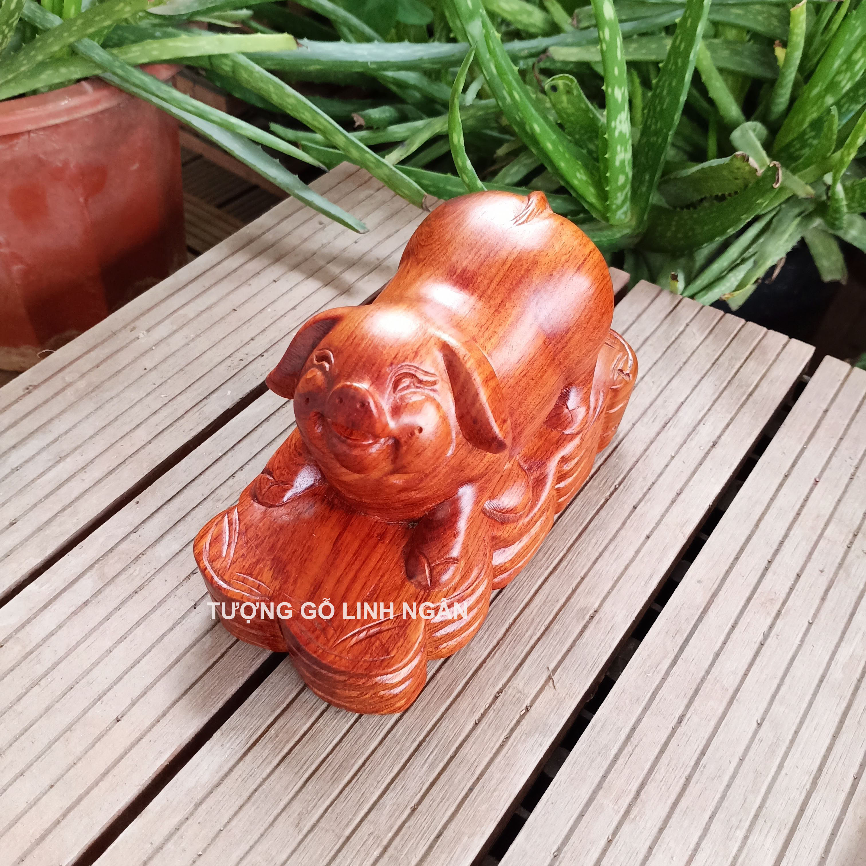 Tượng lợn gỗ hương (Cao 8 cm, rộng 15, sâu 6 cm)