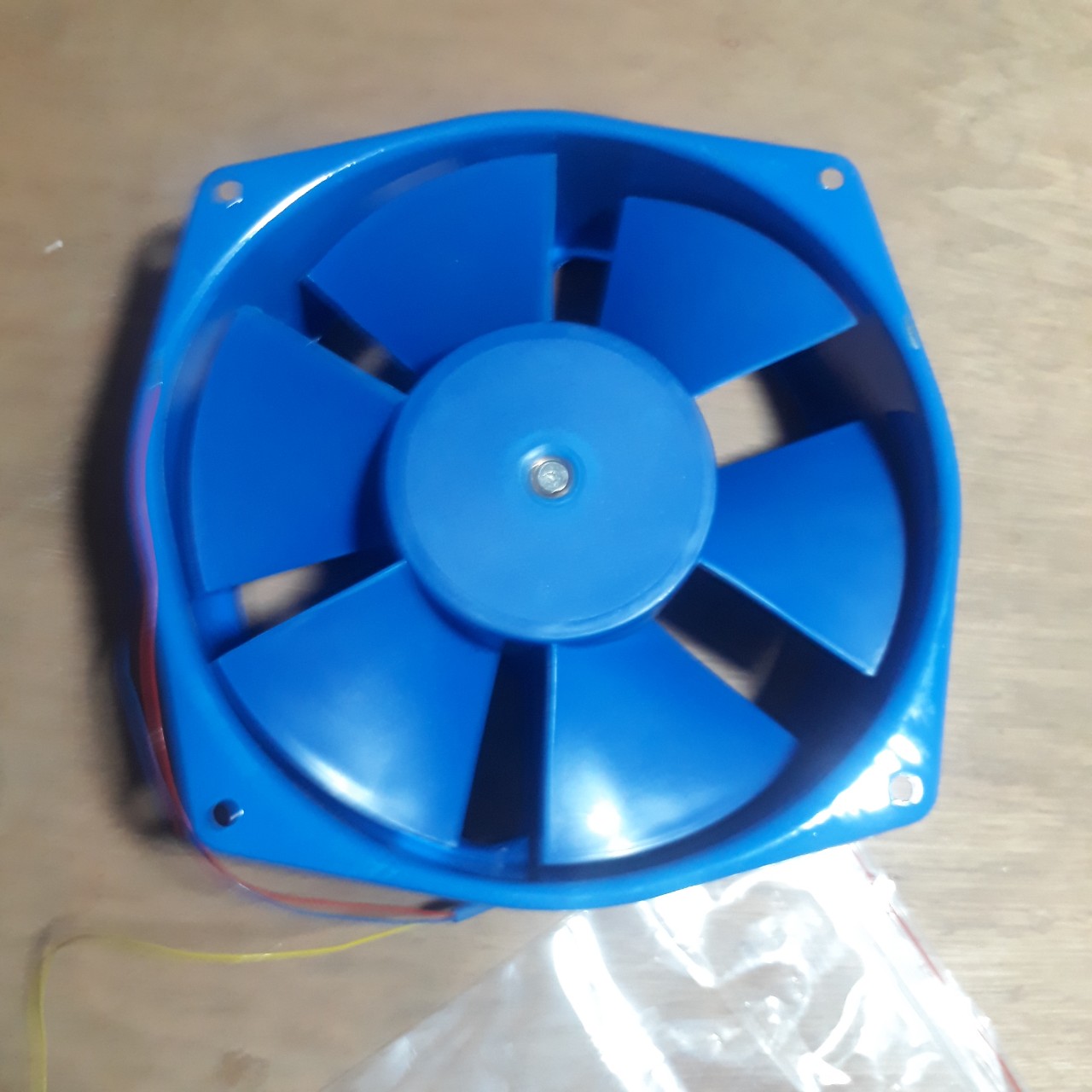 Quạt tản nhiệt  380v kích thước 20x20