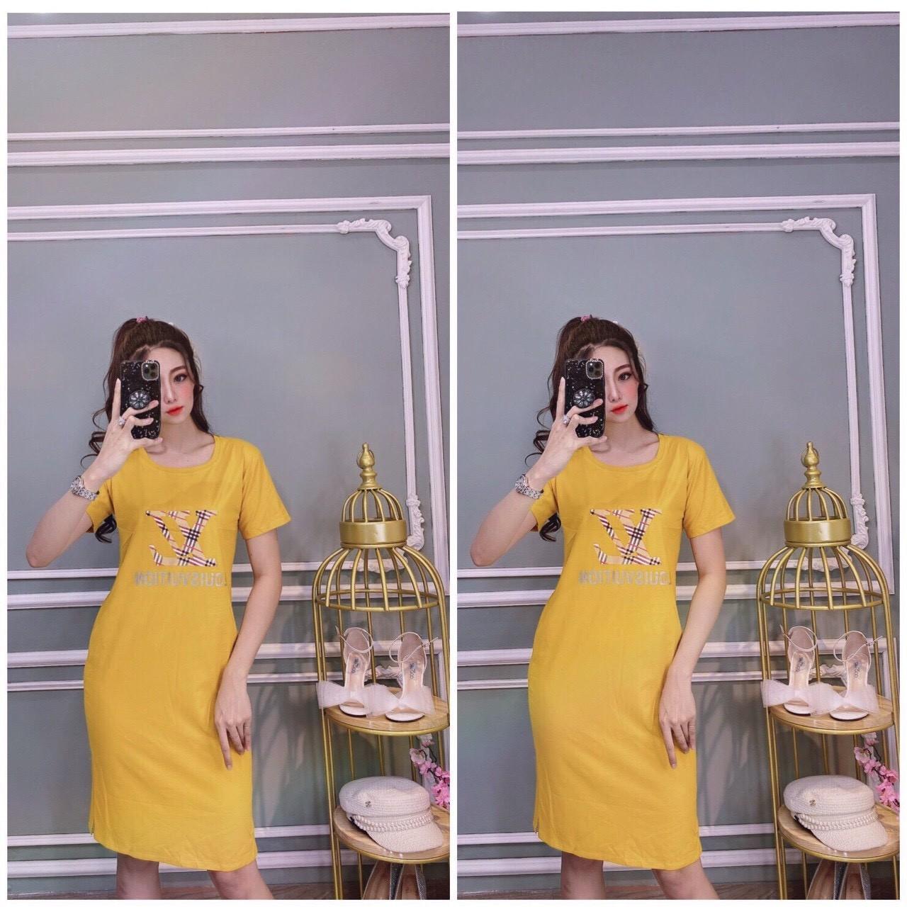Đầm thun nữ dang dài in chữ LV