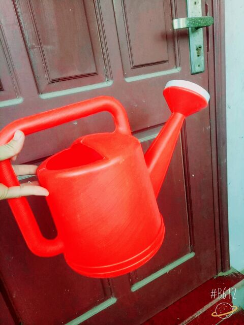 Ô doa nhựa tưới Cây (4L và 10L)