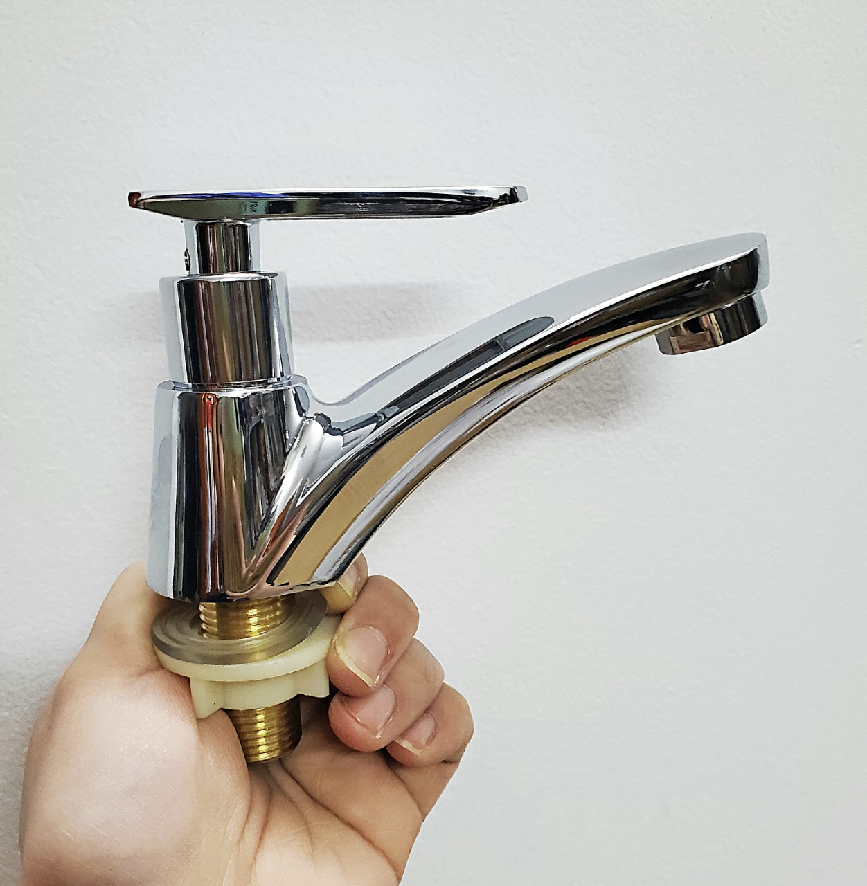 [Q.Tân Bình] [RẺ VÔ ĐỊCH] Vòi lavabo lạnh (vòi rửa mặt lạnh)