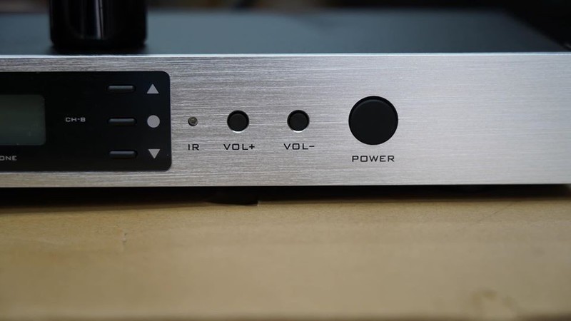MICRO KHÔNG DÂY DB ACOUSTIC DB 350 CHÍNH HÃNG