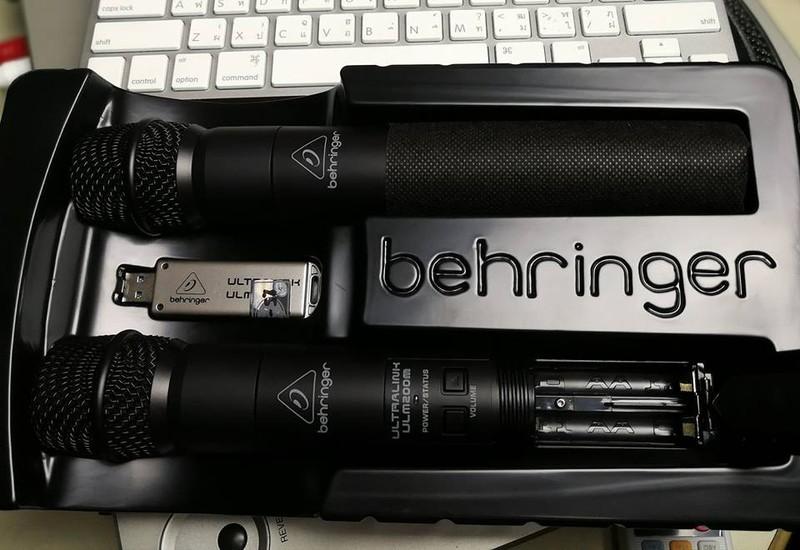 BỘ MICRO KHÔNG DÂY BEHRINGER ULM202USB