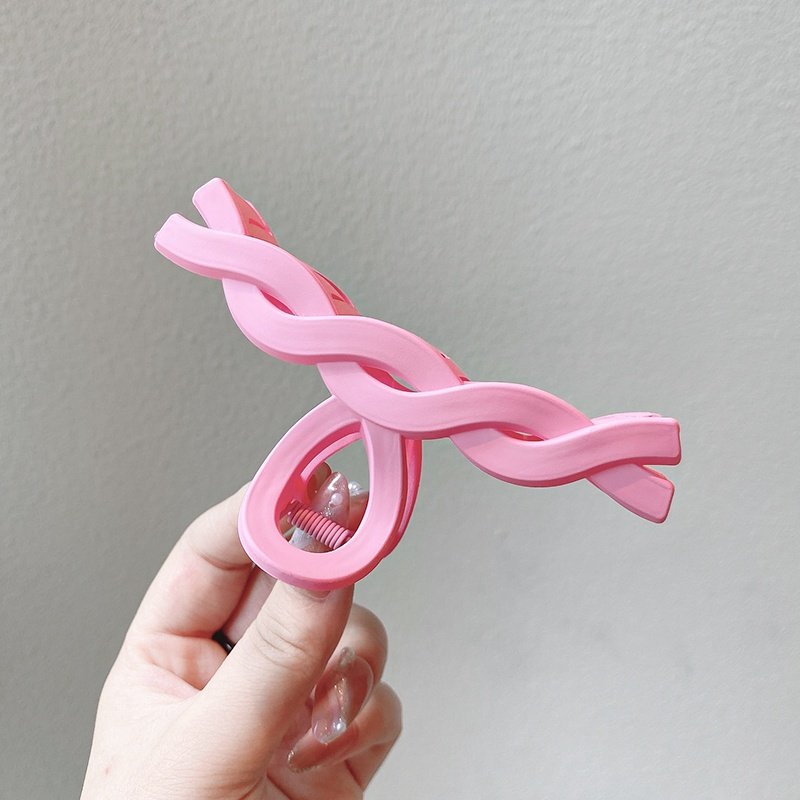 GẤP TÓC XOẮN PASTEL