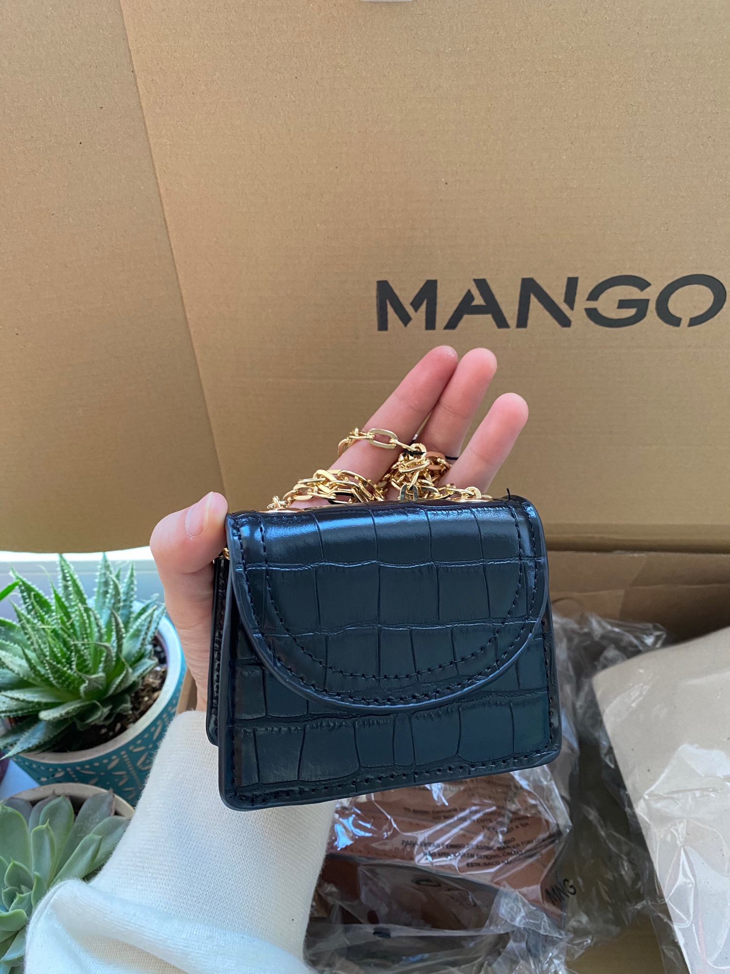 Túi Mango mini Auth store Germany (fullbill và ảnh thật)