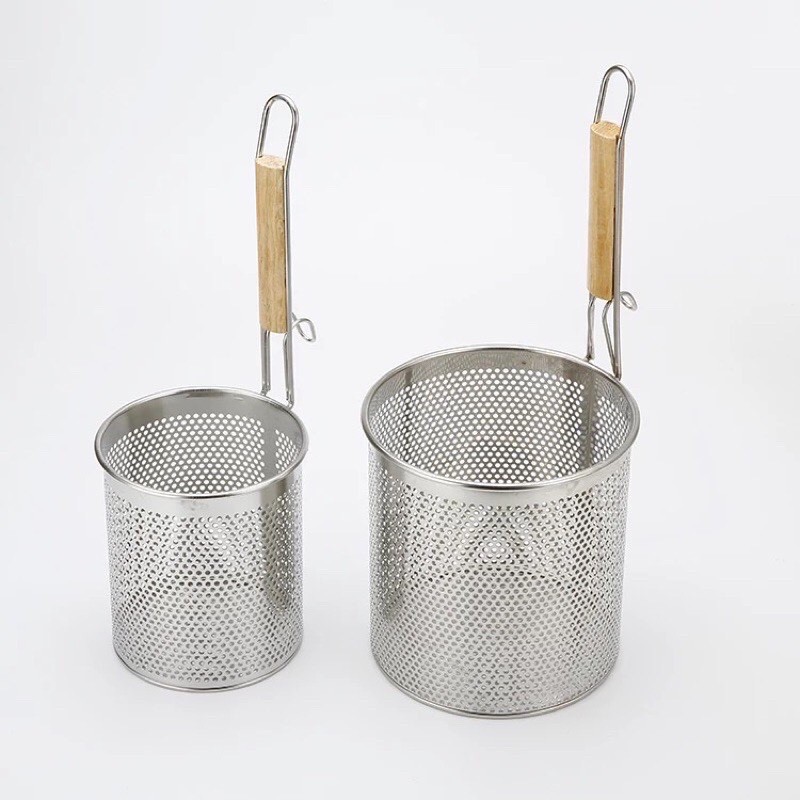 Dụng cụ trần bún phở inox dạng ống đục lỗ