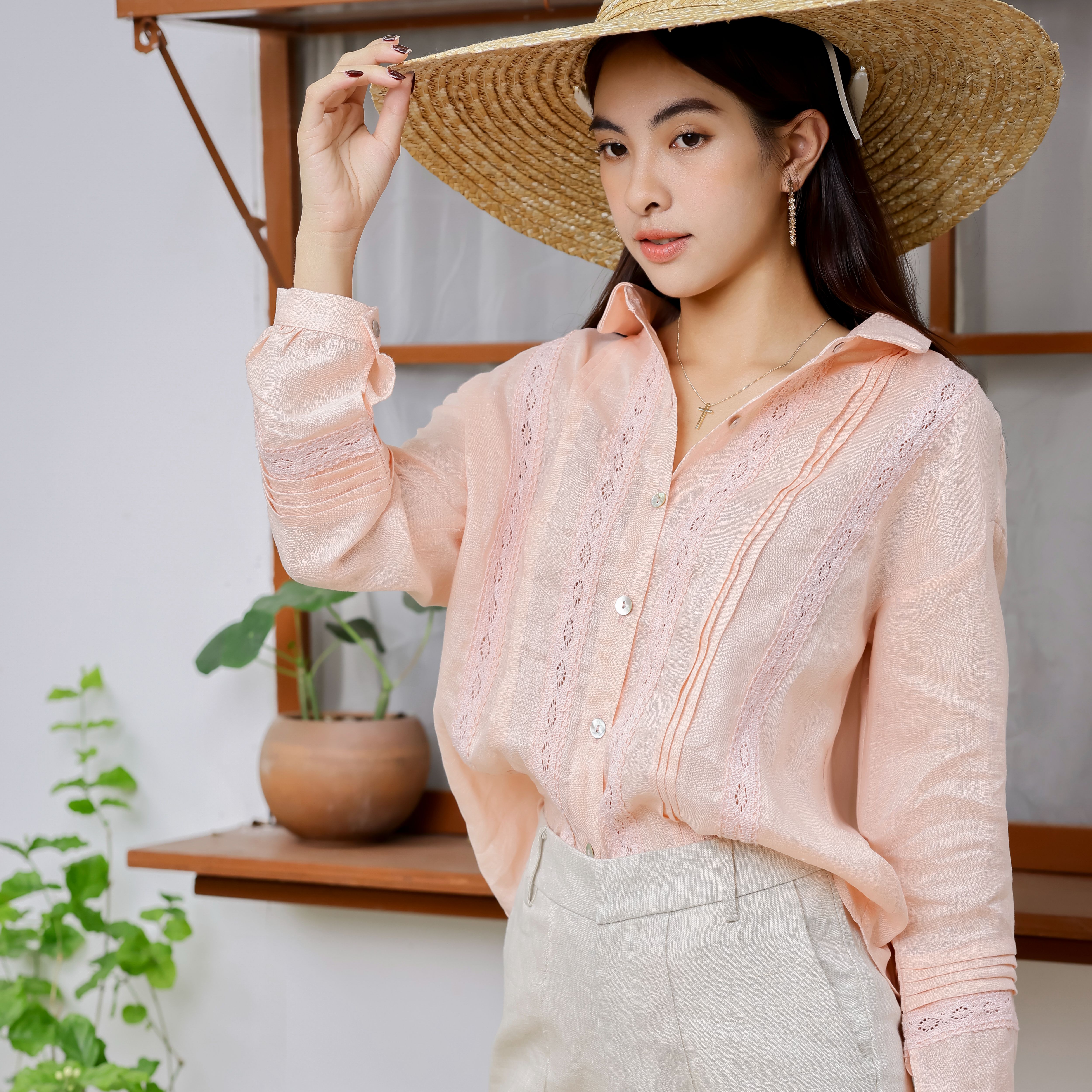 Áo sơ mi linen phối crochet CIRA - MaxMessi