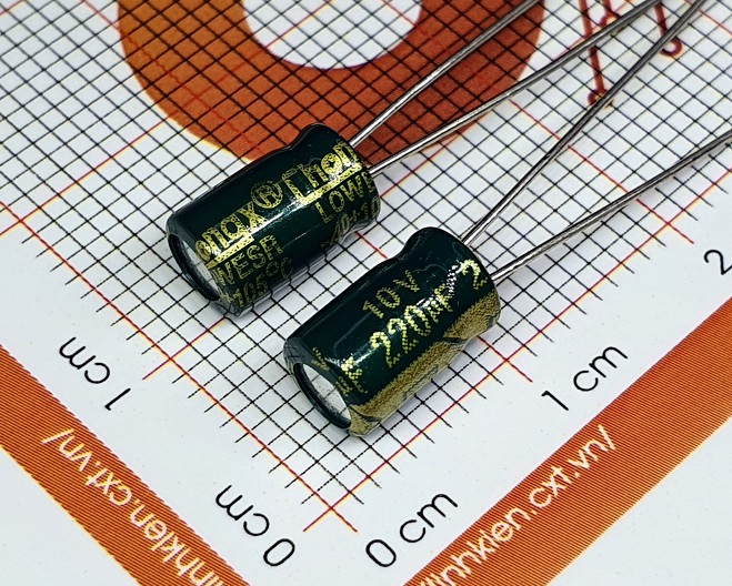 Tụ hóa 220uf 10v 5x7mm