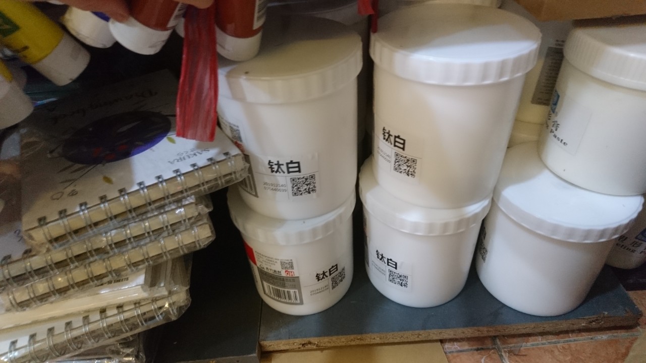Màu acrylic trắng  1200ml