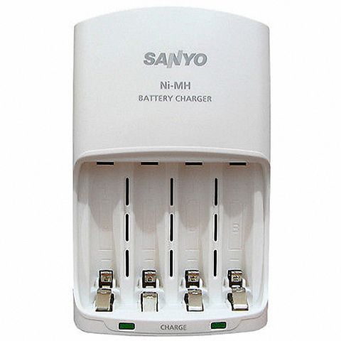 Sạc pin AA-AAA MQN06 Sanyo (sạc nhanh)