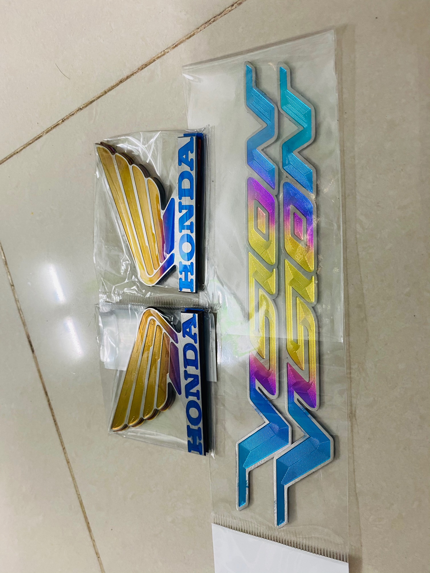 Combo chữ Vision và cánh chim honda Titanium