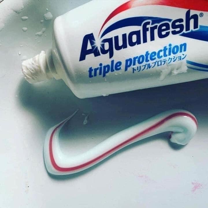 Kem Đánh Răng Aquafresh Triple Protection 140gr - Nội địa Nhật