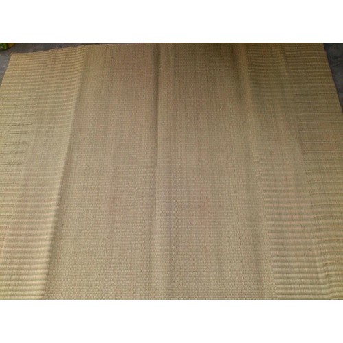Chiếu cói trắng loại trung kt 1m6x2m