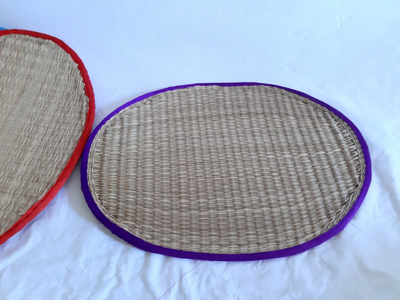 Lót bằng cói hình oval và hình chữ nhật