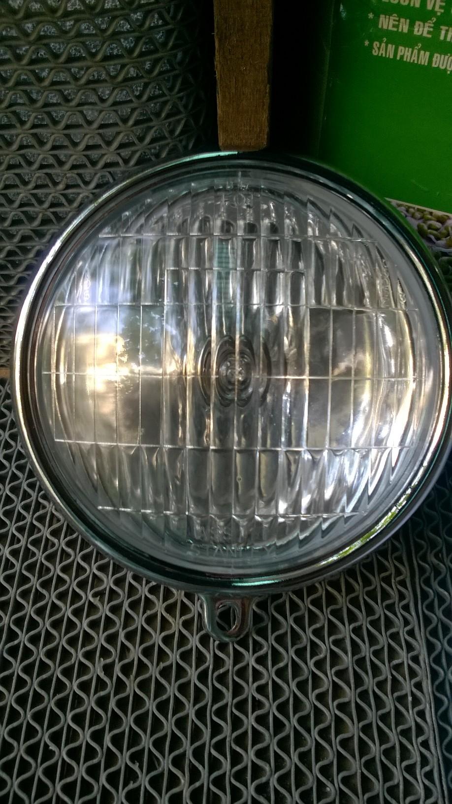 chóa kiếng đèn pha (đèn trước )honda 67 và các dòng tương tự