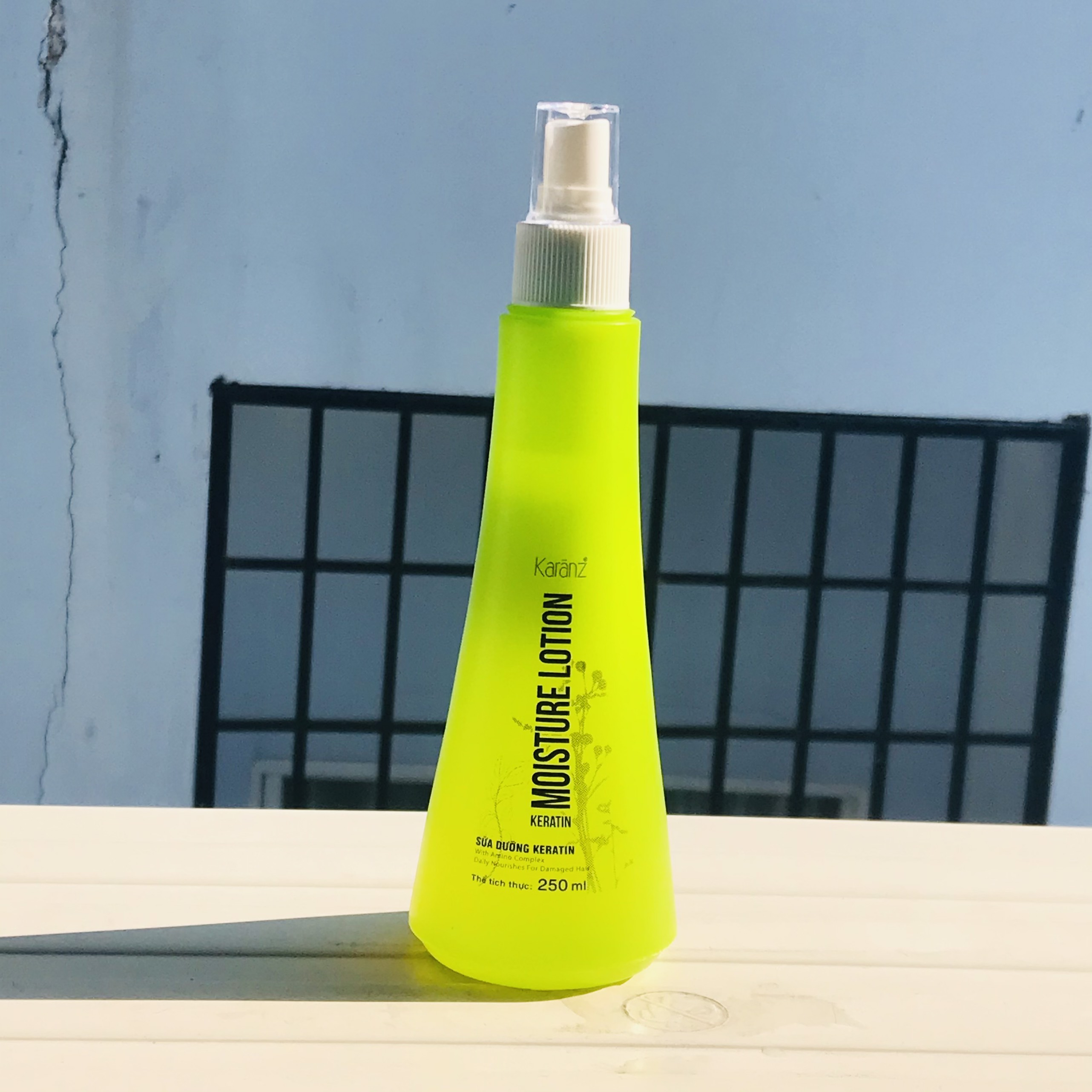 Xịt dưỡng tóc mềm mượt Karanz Keratin Deep 250ml
