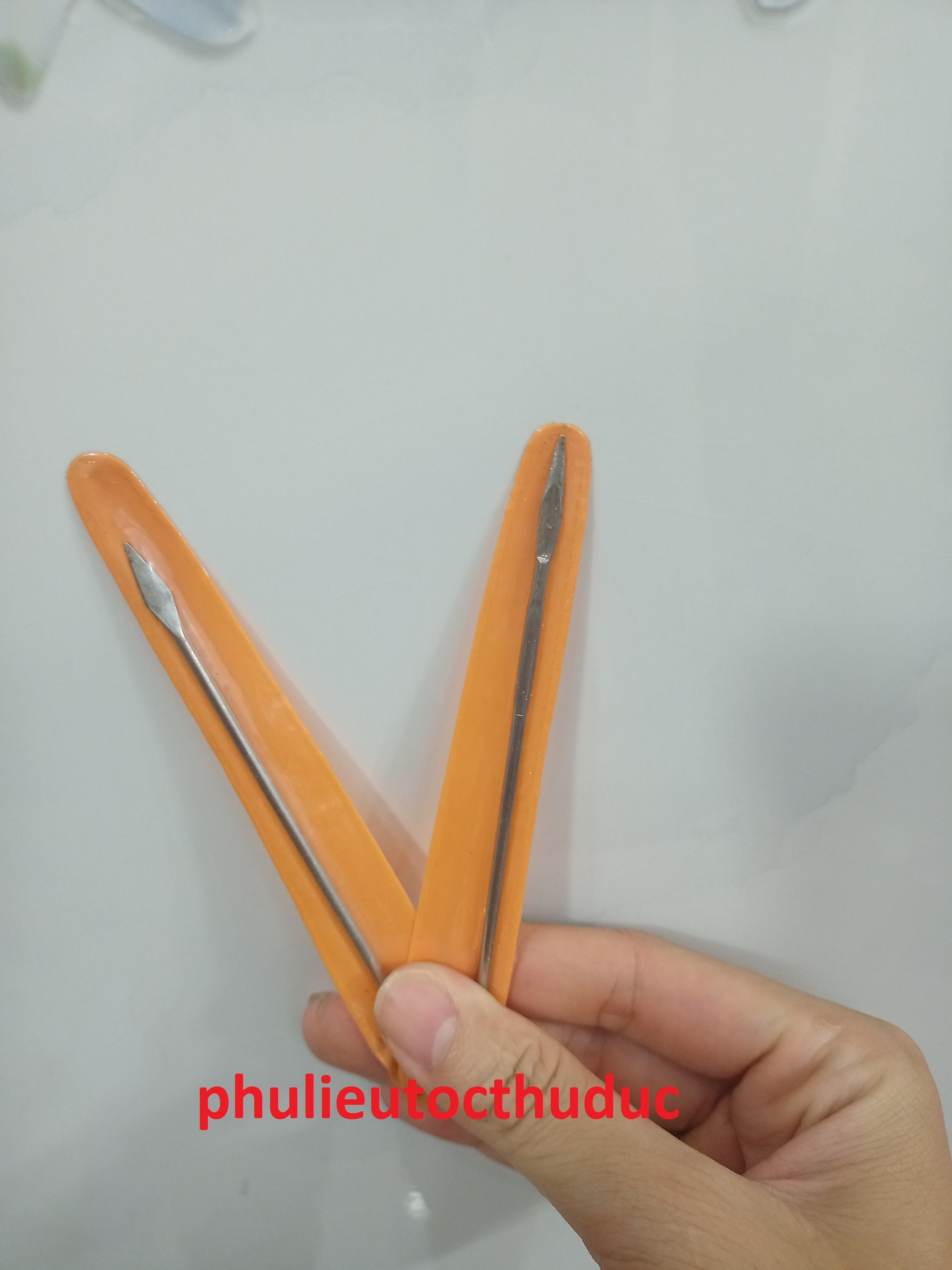 1 Cây lấy khóe mũi tên móng chân