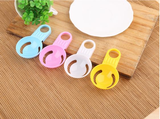 Dụng cụ tách lòng đỏ trứng tiện dụng TL93