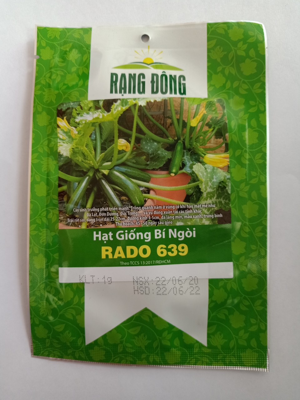 Hạt giống bí ngòi xanh rạng đông
