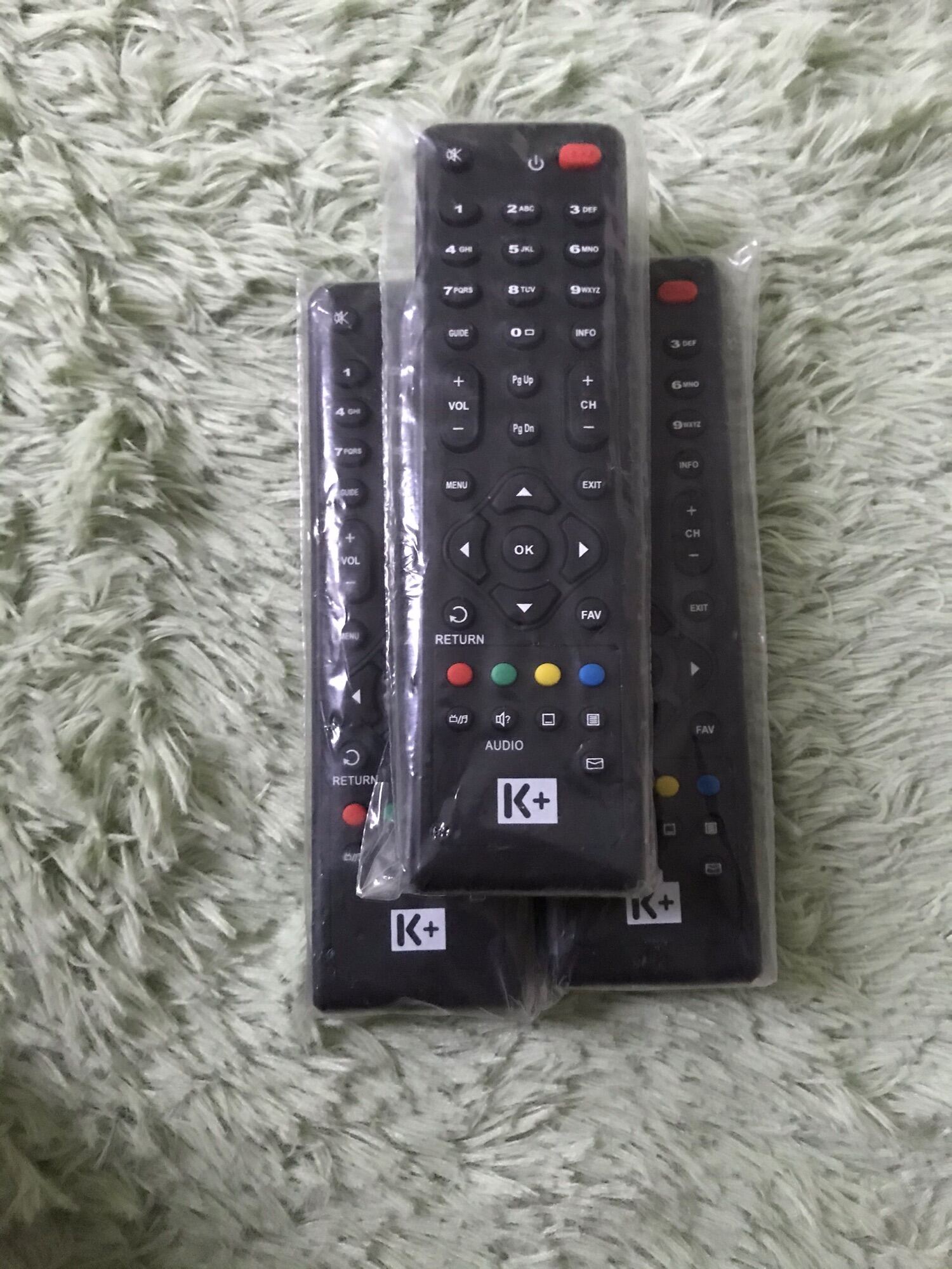 Điều Khiển remote đầu thu K+ SD Tặng kèm pin