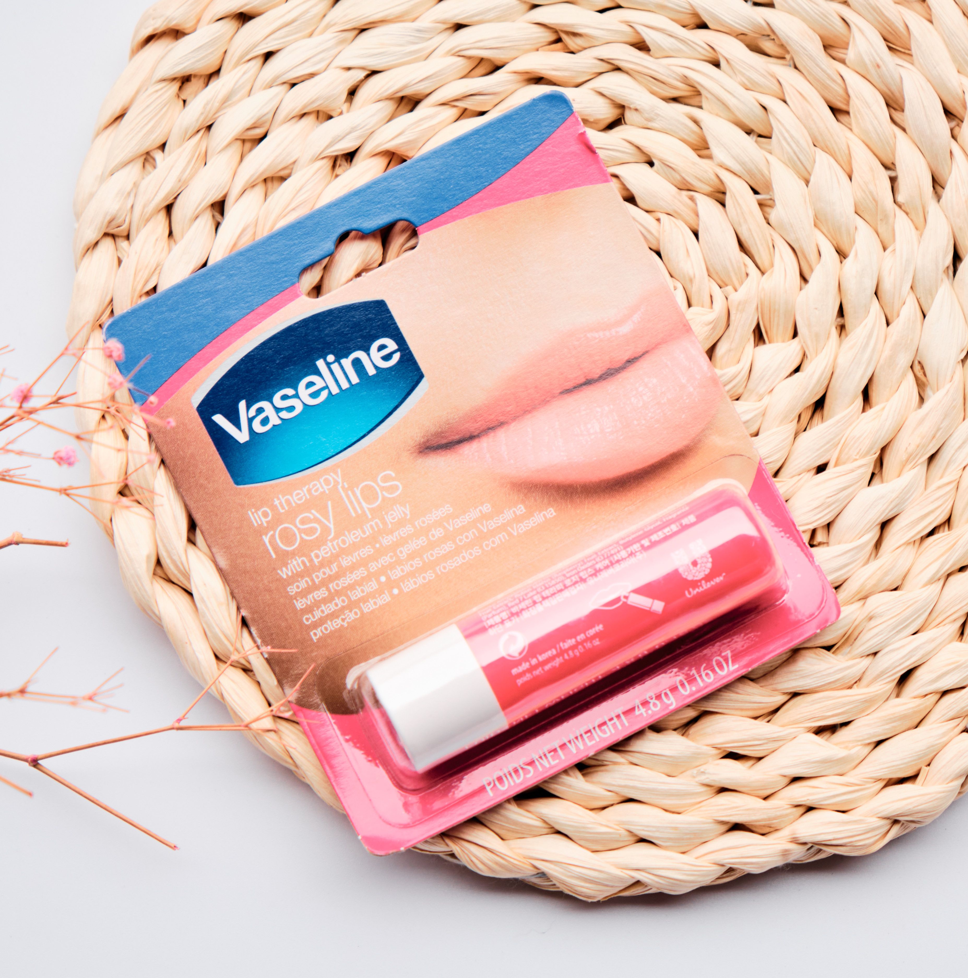 Dưỡng môi Vaseline Lip Therapy thỏi 4,8g