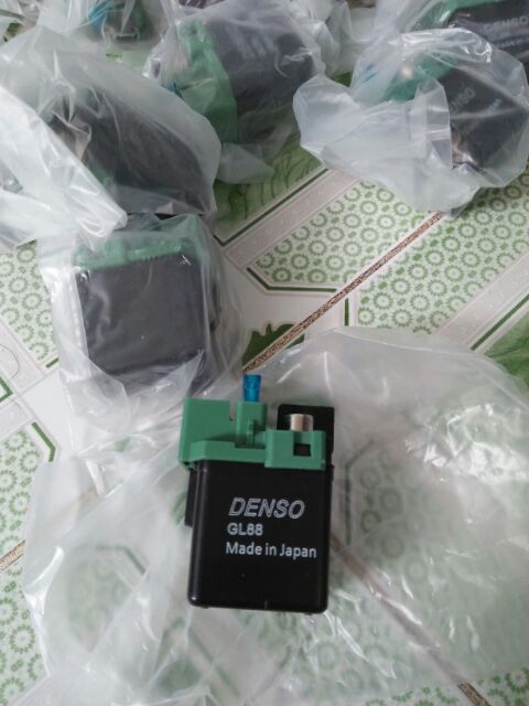 Rơle Đề Sh150I, Dylan, @.