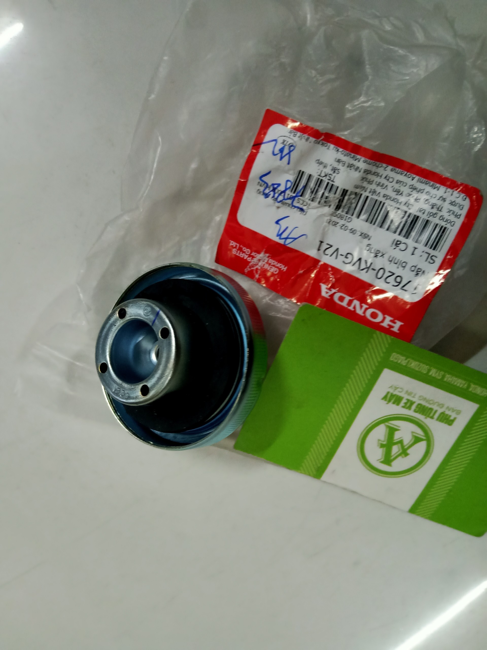 NẮP BÌNH XĂNG AIR BLADE/LEAD ZIN HÃNG