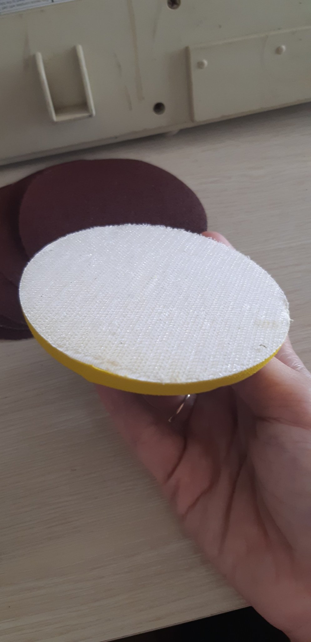 Đế Chà Nhám Tròn 100mm + 05 Nhám Tròn 100mm