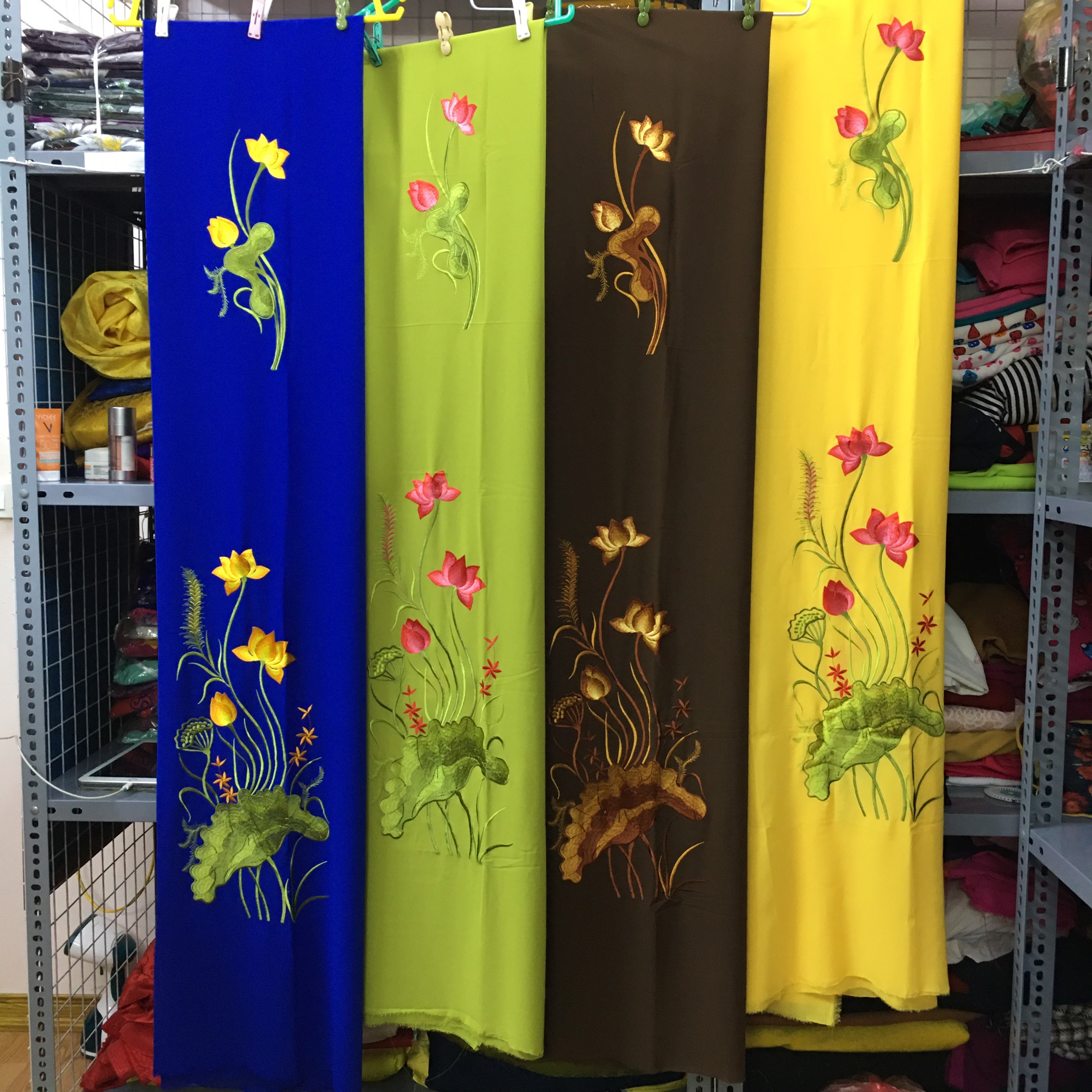 Vải may áo dài bông thêu LH269