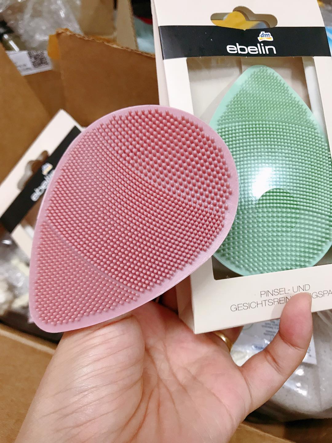 Miếng Pad rửa mặt massage Ebelin bằng silicone-Đức