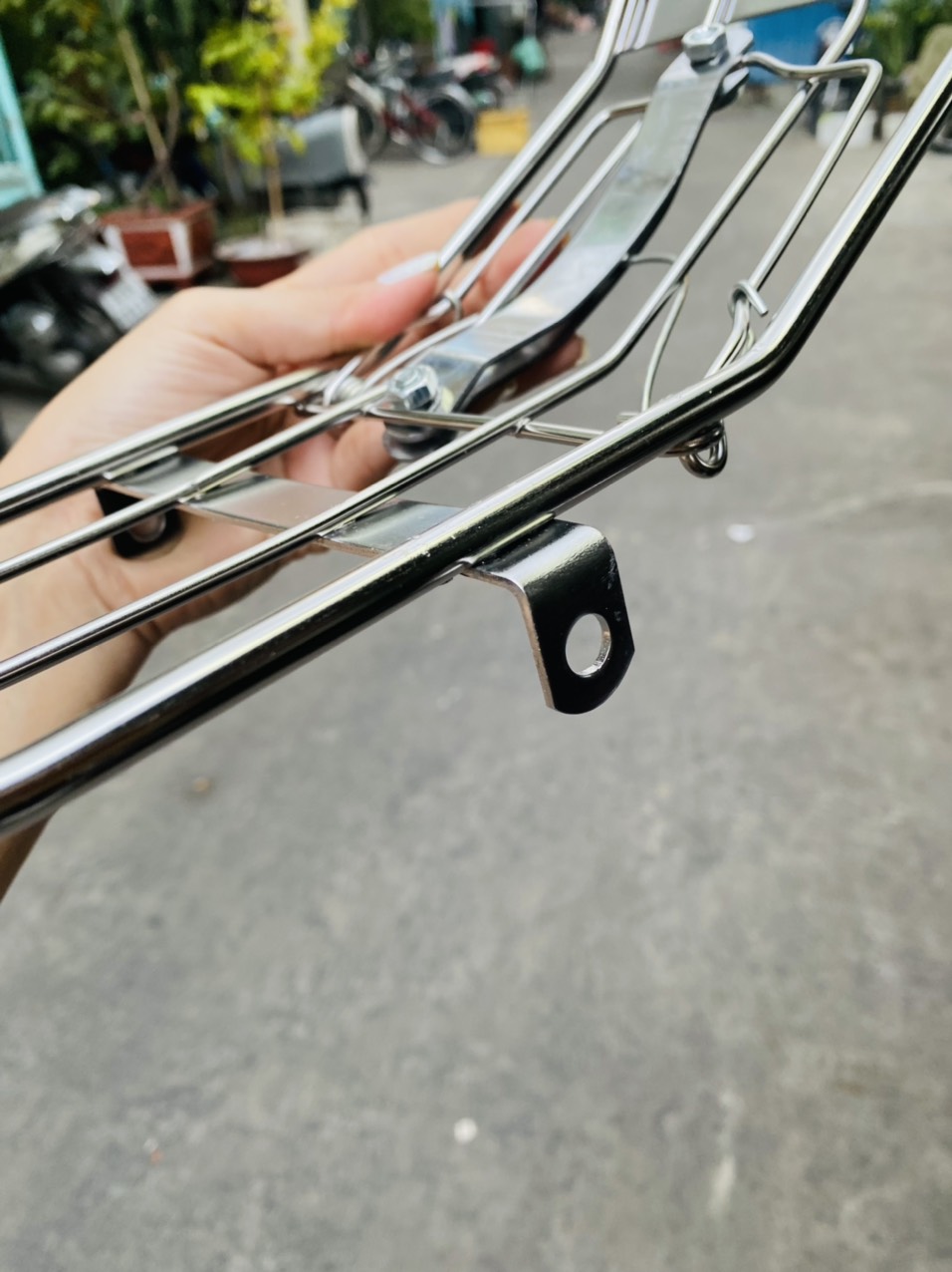 BAGA GIỮA XE CUB MỚI ( CUB TÂY Á )