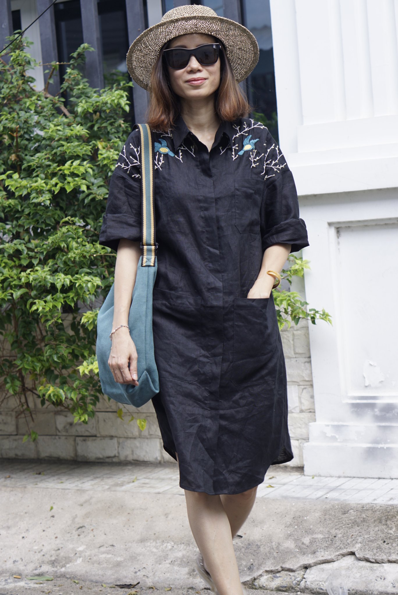 Đầm linen thêu vai - BIJ  MaxMessi