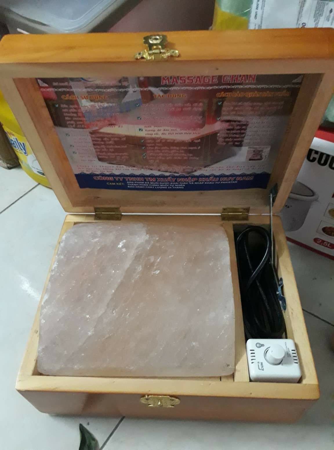 ĐÁ MUỐI XÔNG CHÂN HIMALAYA HỘP ĐÈN ĐÁ