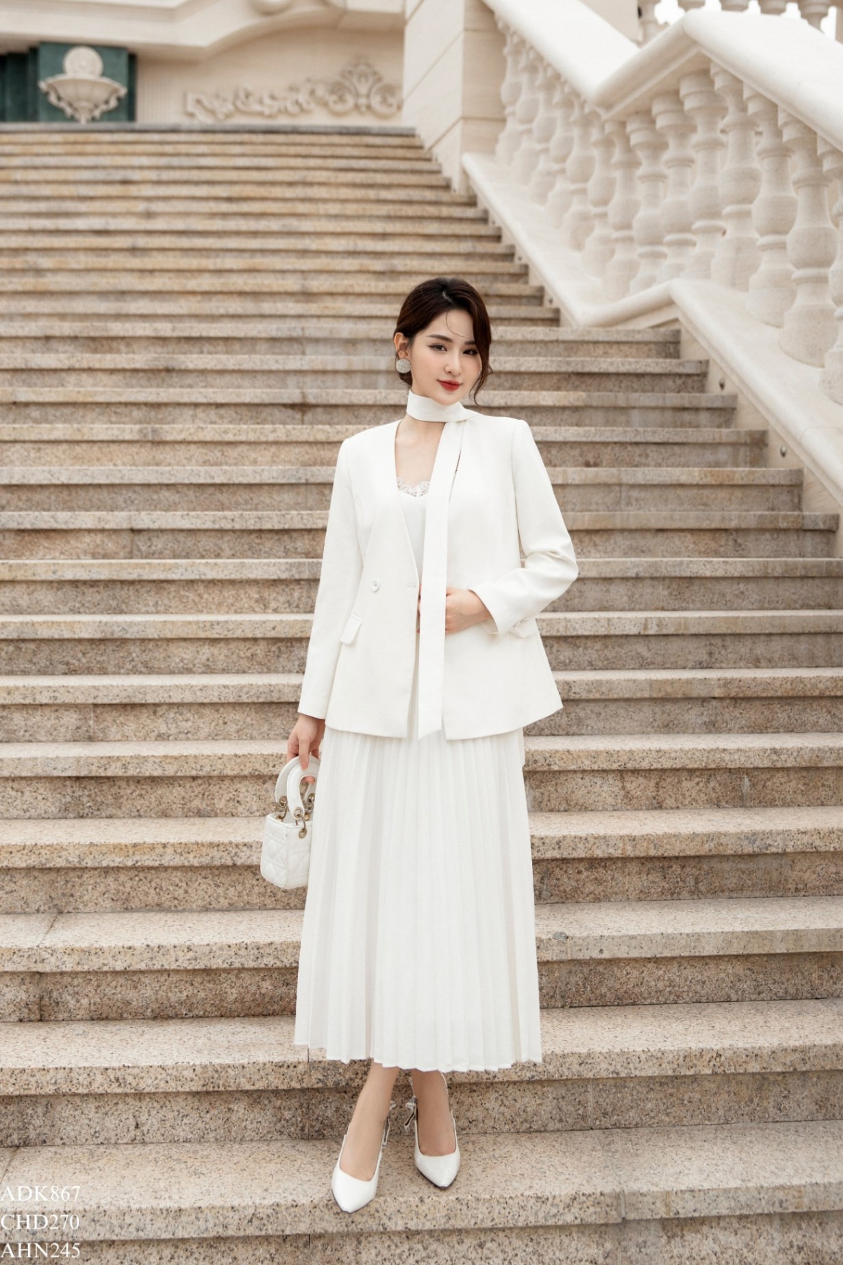 Blazer cổ liền vạt chéo đai eo TIINSTORE ADK867