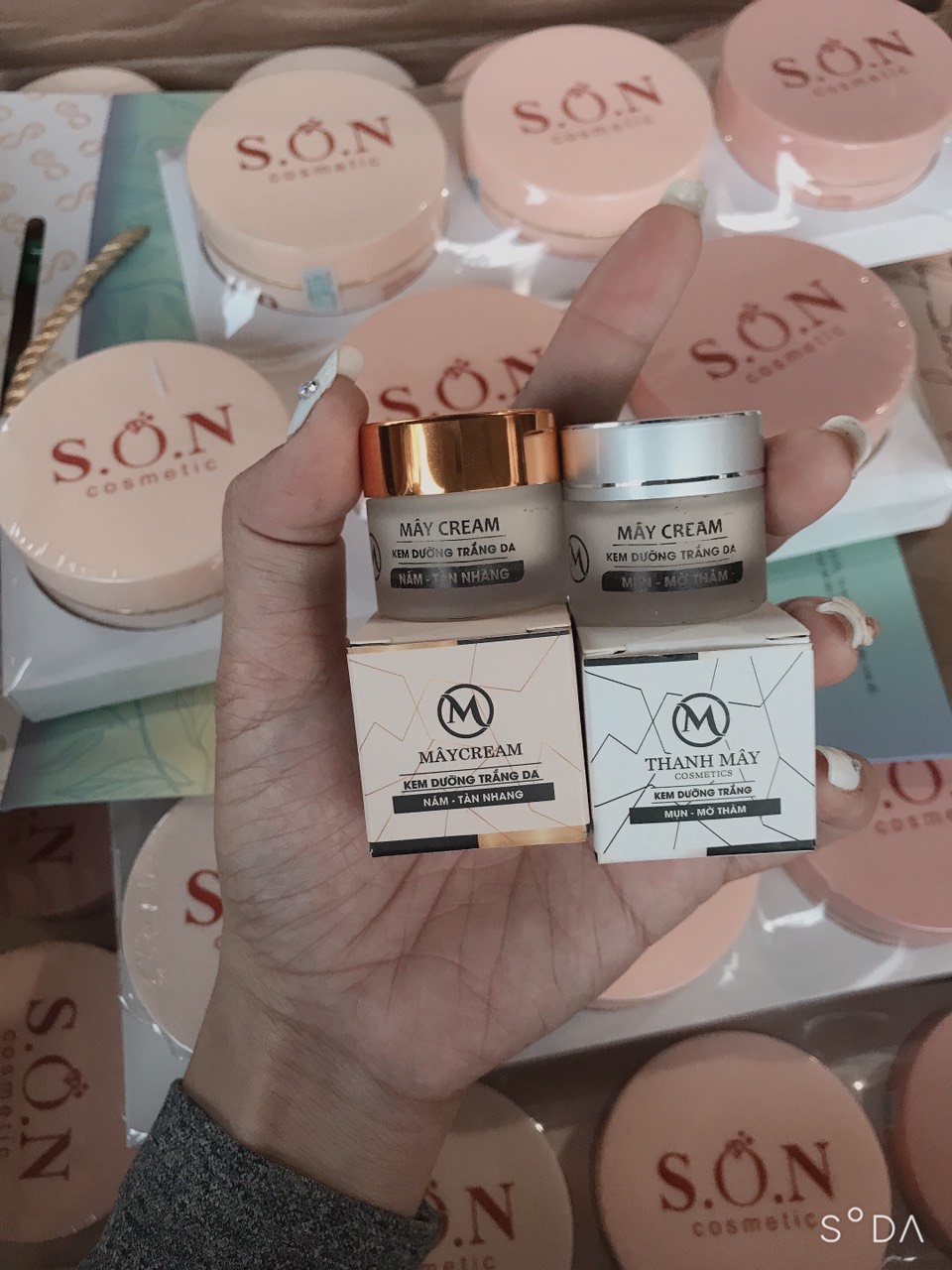 KEM FACE THANH MÂY NẮP TRẮNG DA MỤN ( chính hãng)