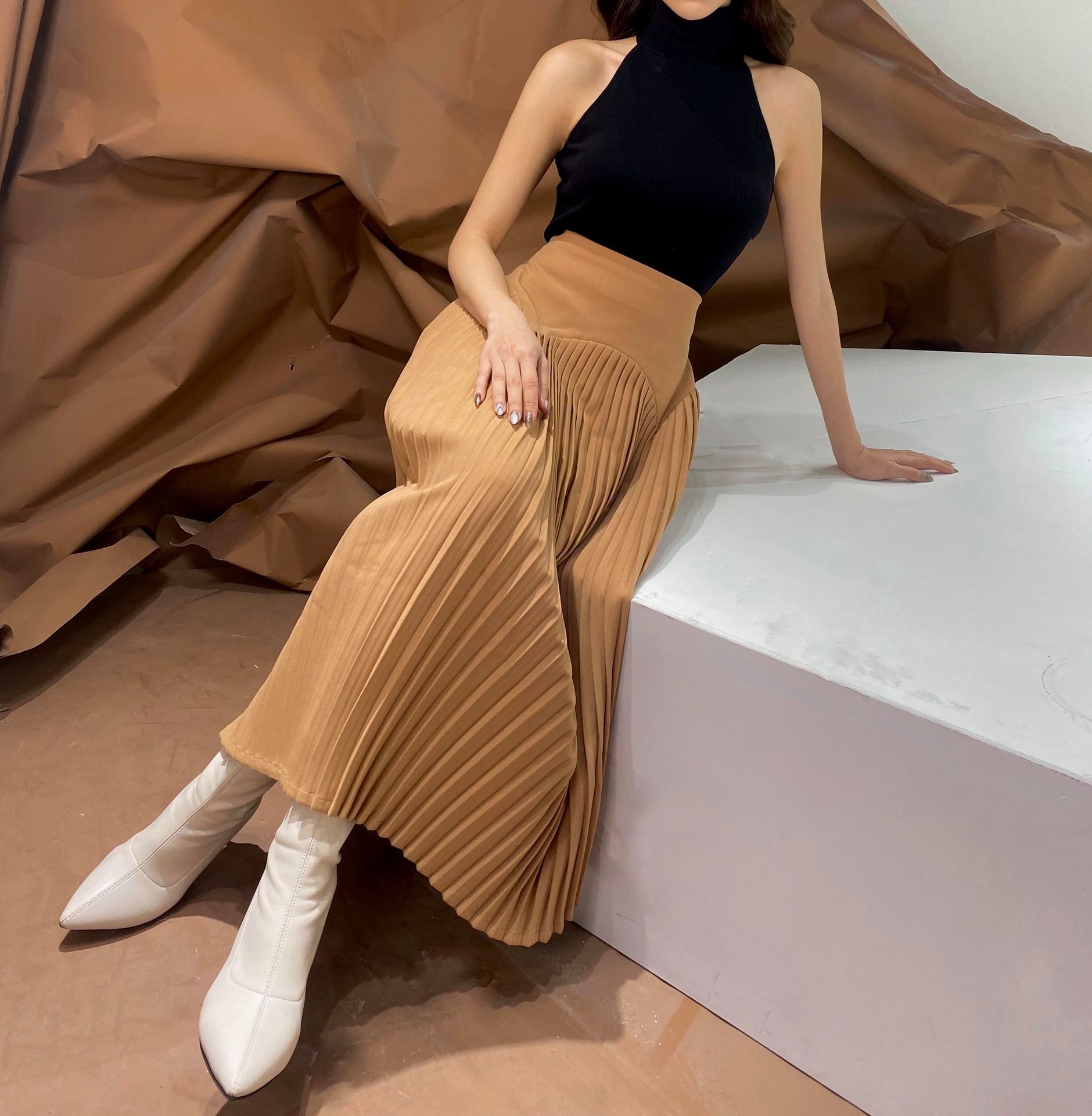 Moda de Lita - Chân váy midi xếp ly hình vòm