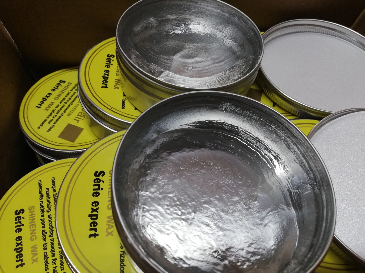 Sáp wax tạo kiểu tóc nhôm vàng