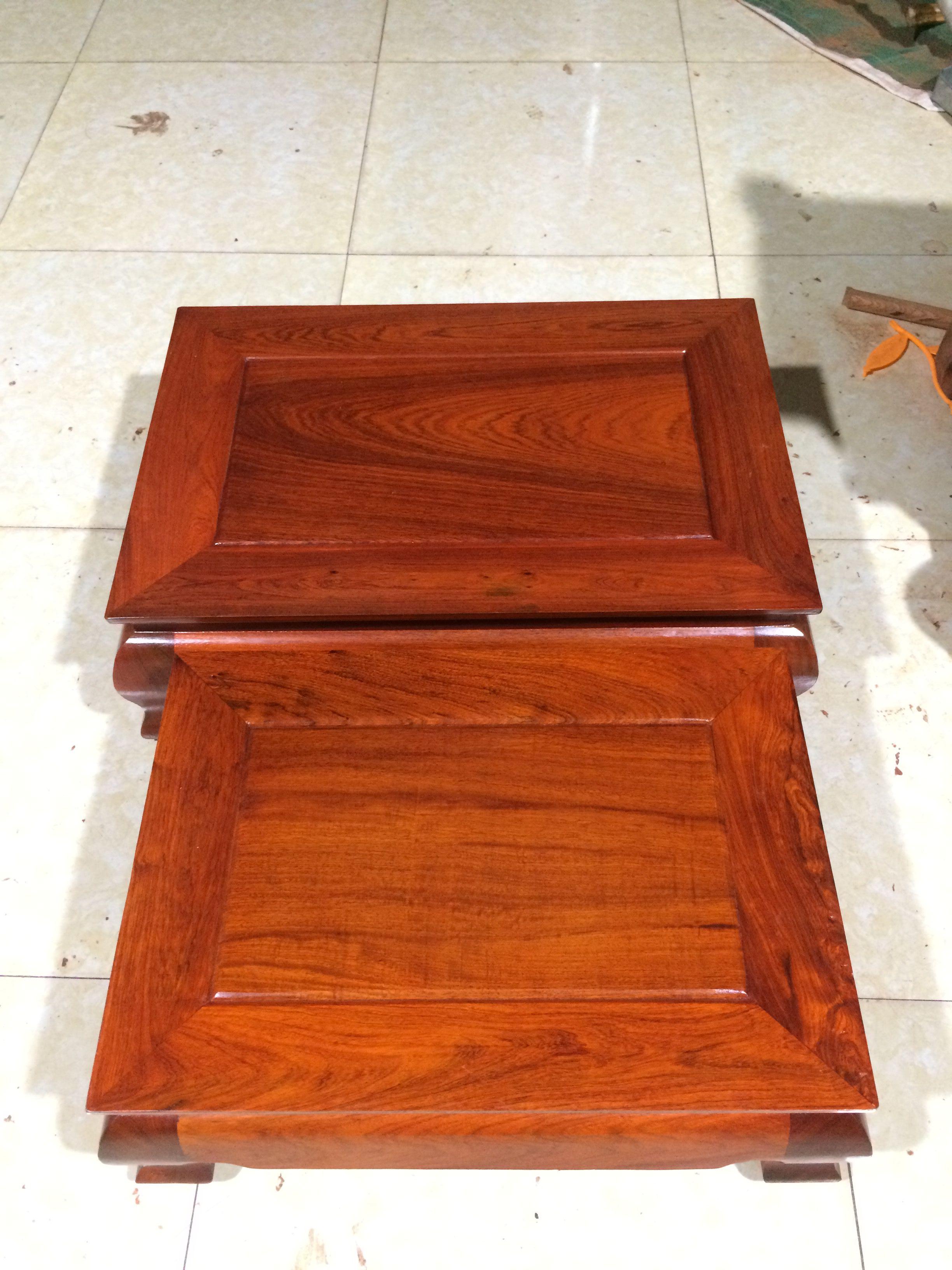 Bàn trà gỗ hương (kích thước 40 x 60 x 18 cm)