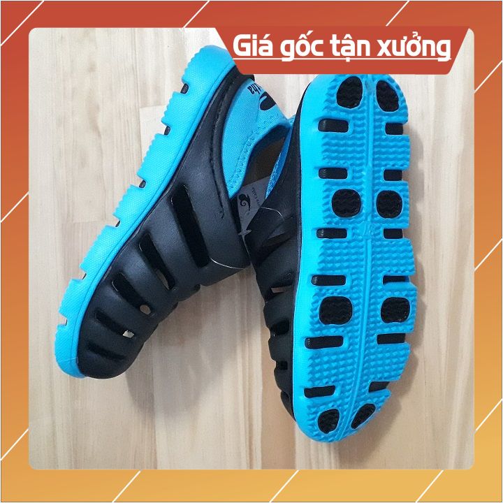 giầy nhựa đi mưa