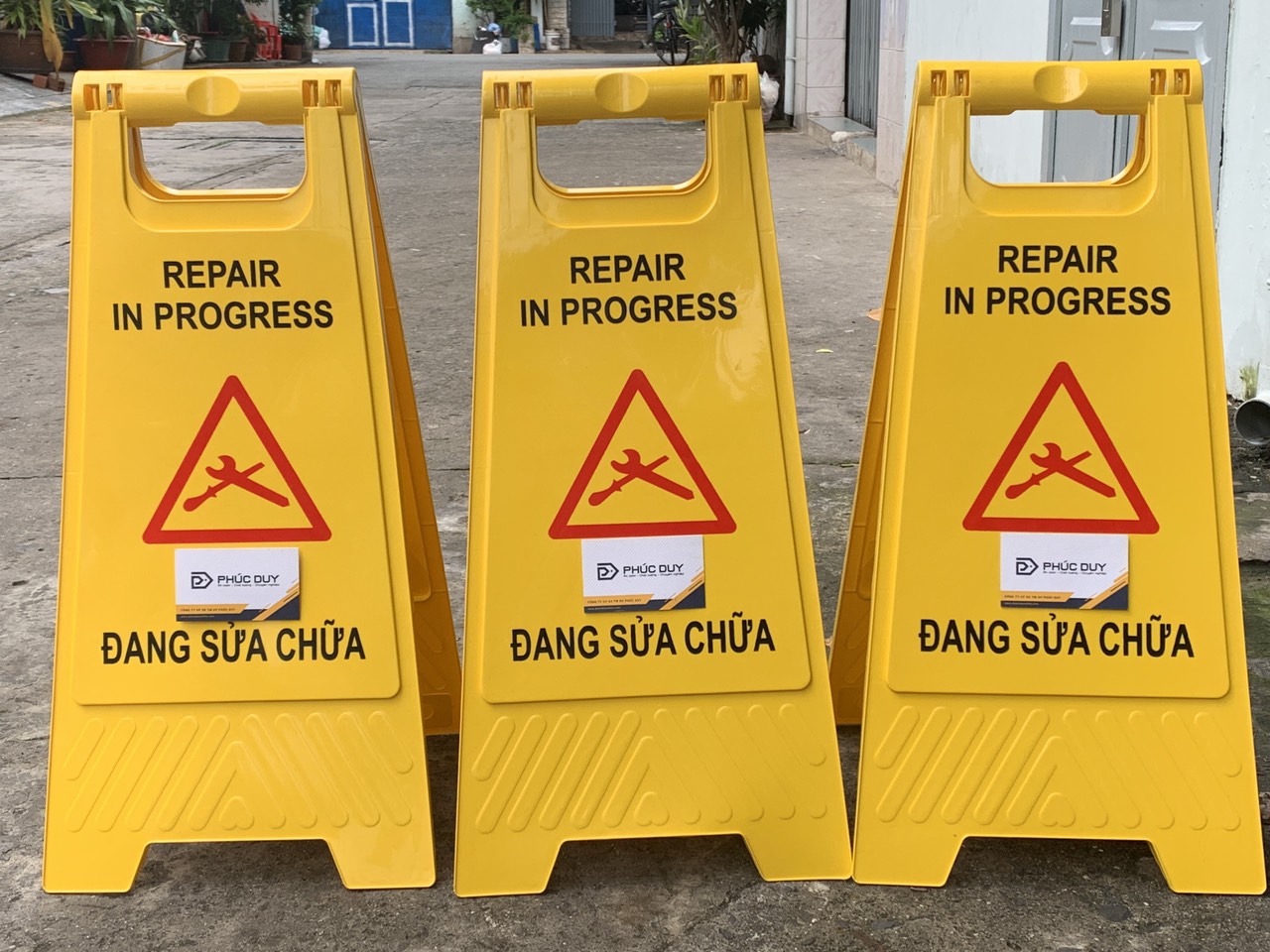 BẢNG CẢNH BÁO ĐANG SỬA CHỮA CHỮ A