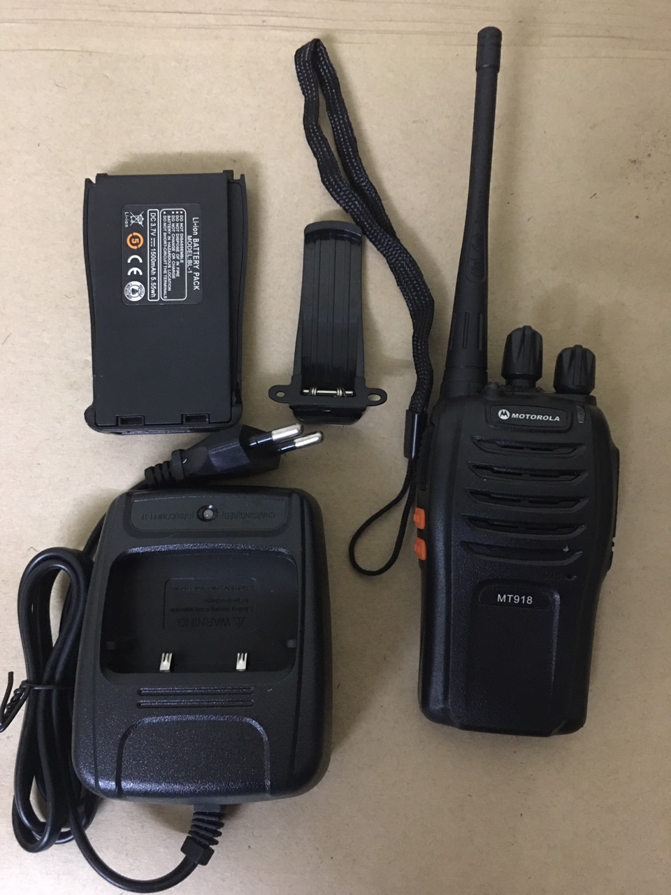 Bộ 5 Bộ đàm Motorola MT918