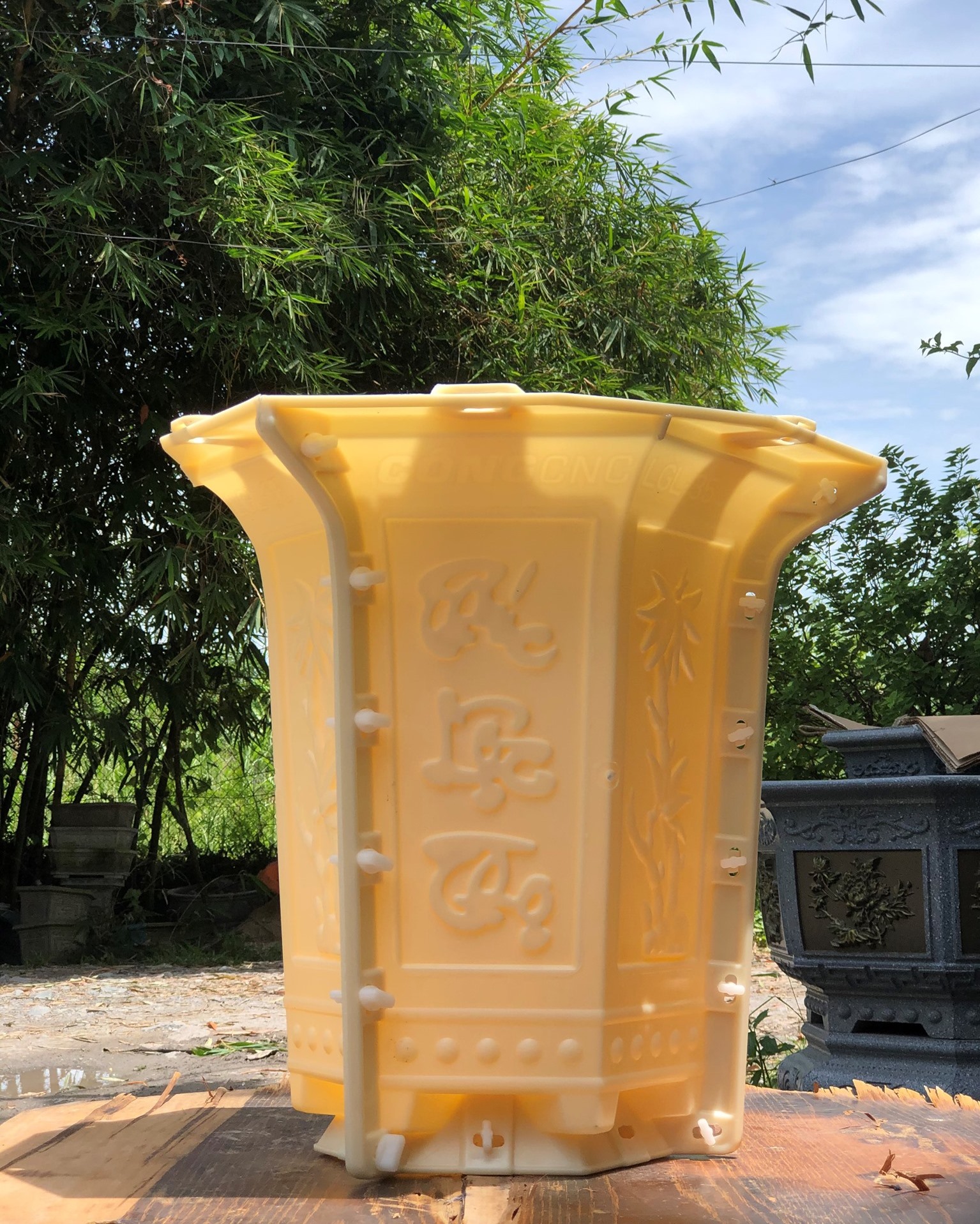 khuôn đúc chậu lục giác ống 44 (khuôn ABS có lòng trong)